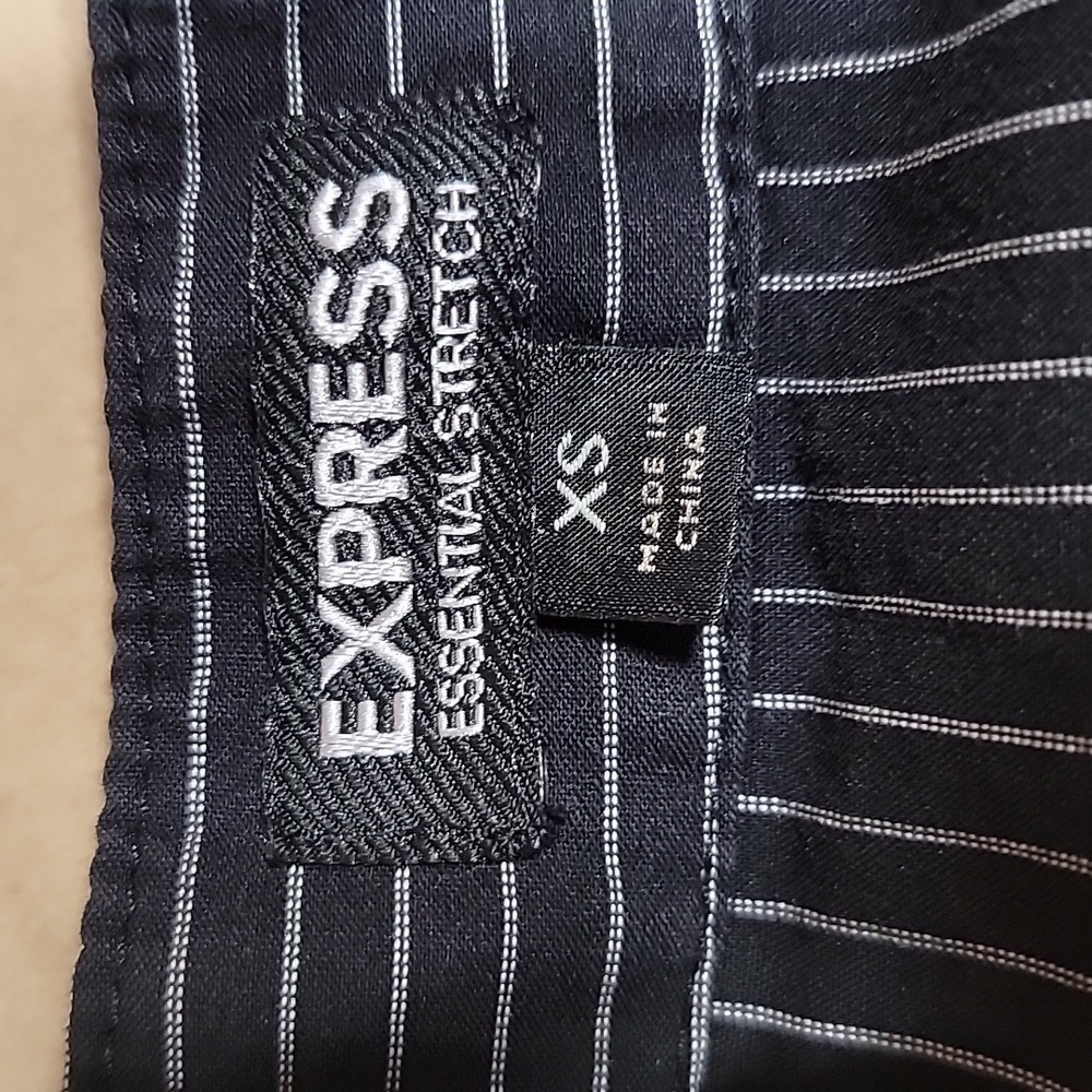 Express Size XS Black White Stripe Ruffle Front Sleeveless Blouse, Exc Used Cond - Picture 11 of 12